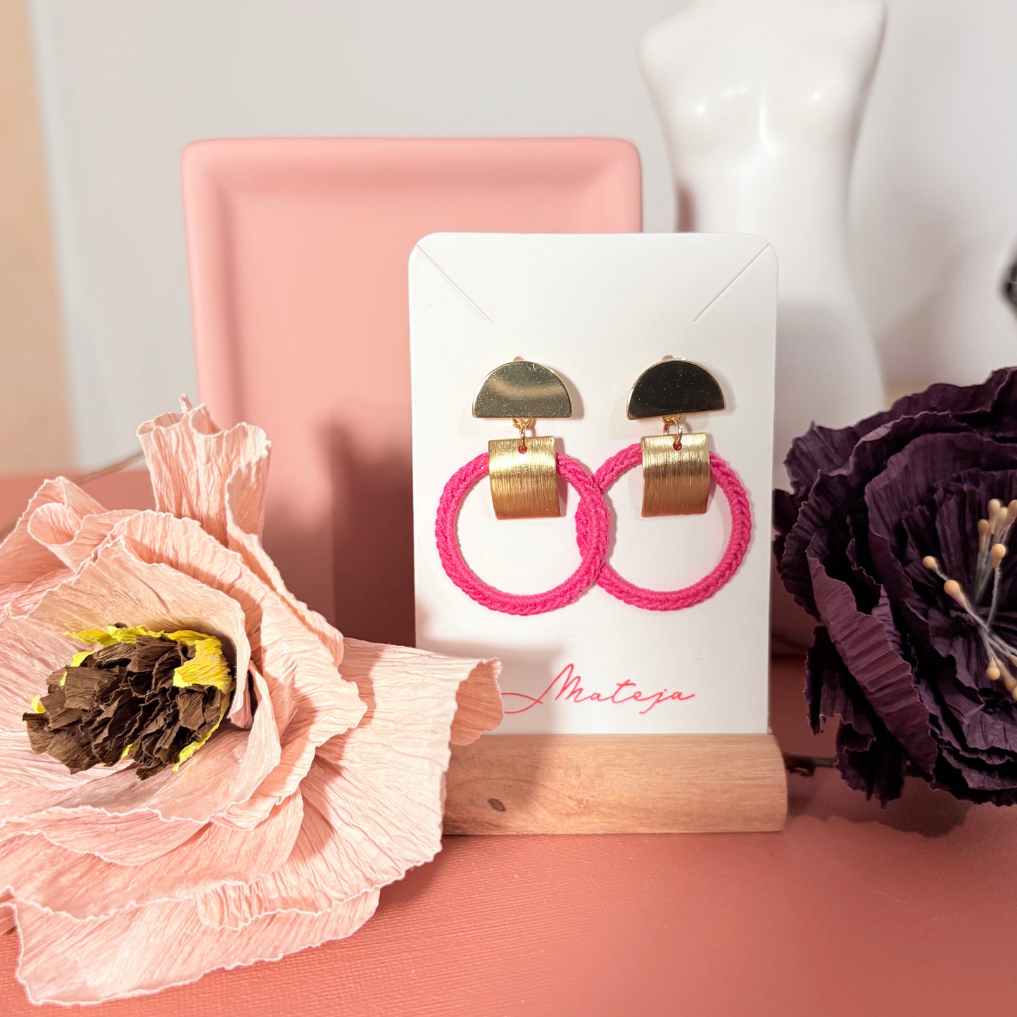 Fuchsia Orbit Earrings 🎀✨