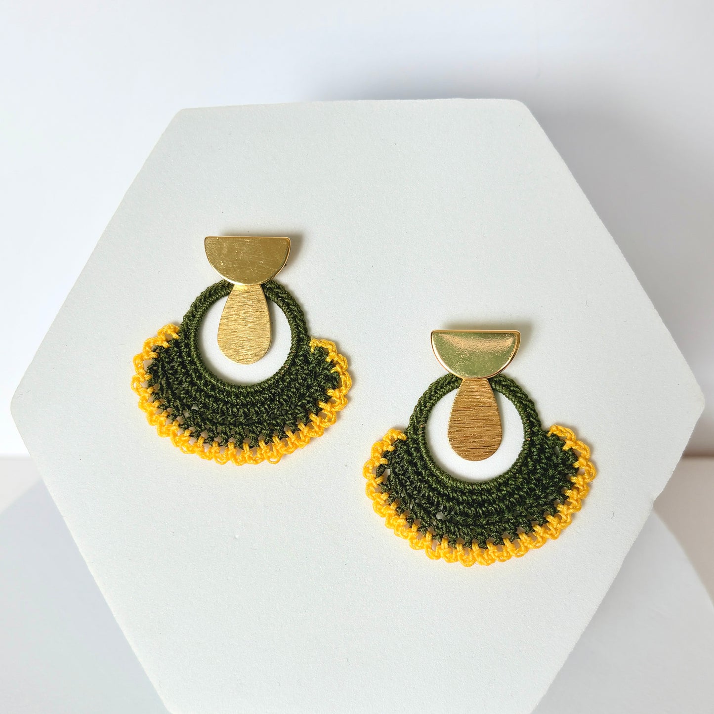 Botánica Fan Earrings 🌿✨