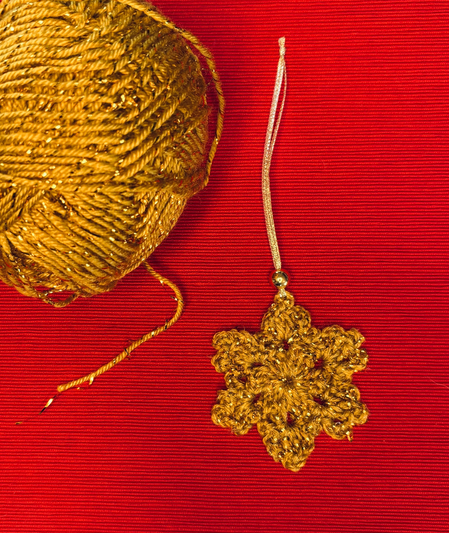 Snowflake ornament in Gold