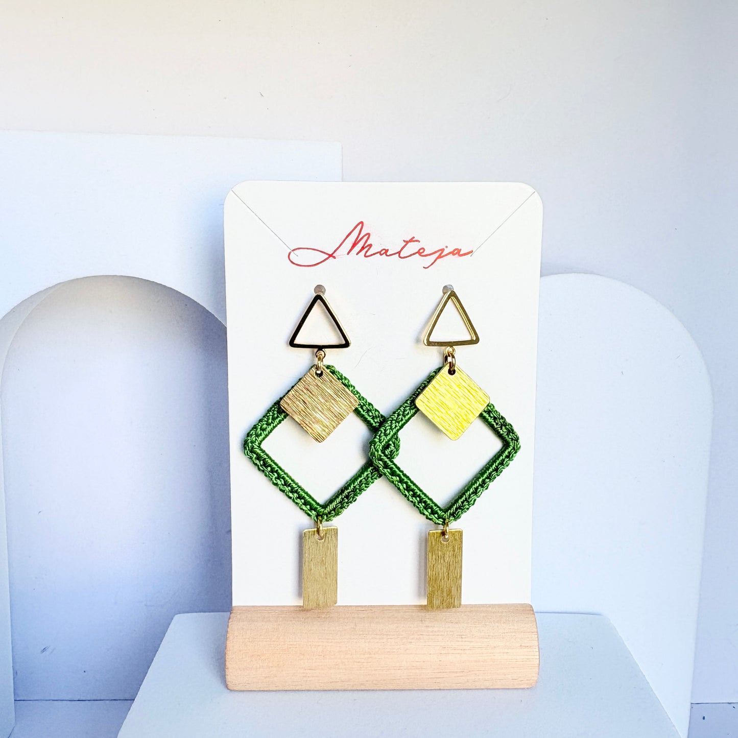 Emerald Cascade Earrings 🍃